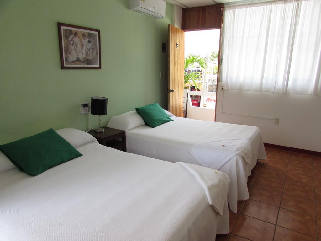 Hotel Puerto Piedra بويرتو إسكونديدو المظهر الخارجي الصورة
