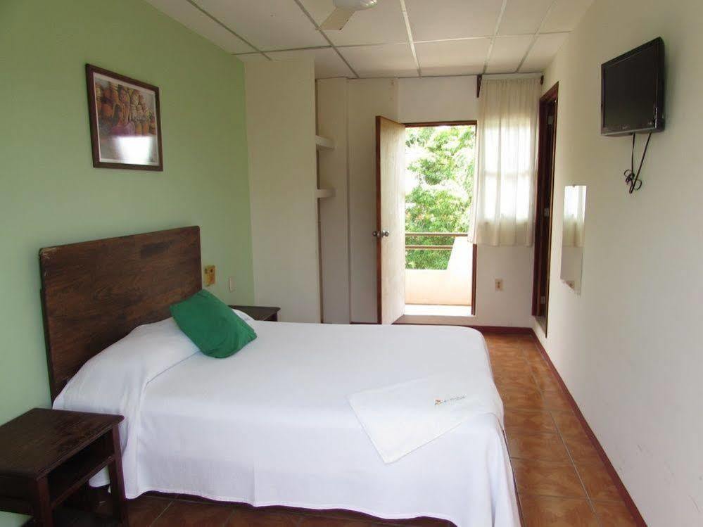 Hotel Puerto Piedra بويرتو إسكونديدو المظهر الخارجي الصورة